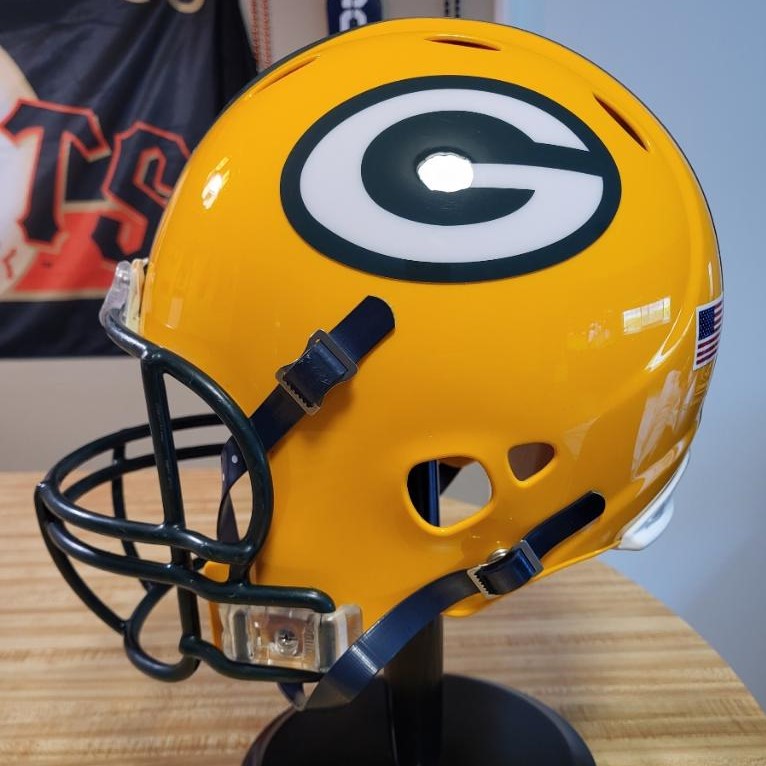 A classic colorway Green Bay Packers helmet.